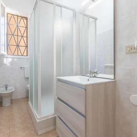 Rita House, By Short Holidays Apartment Bologna