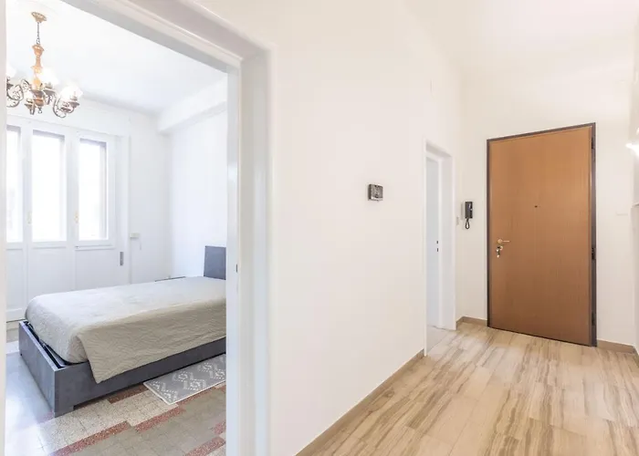 Rita House, By Short Holidays *